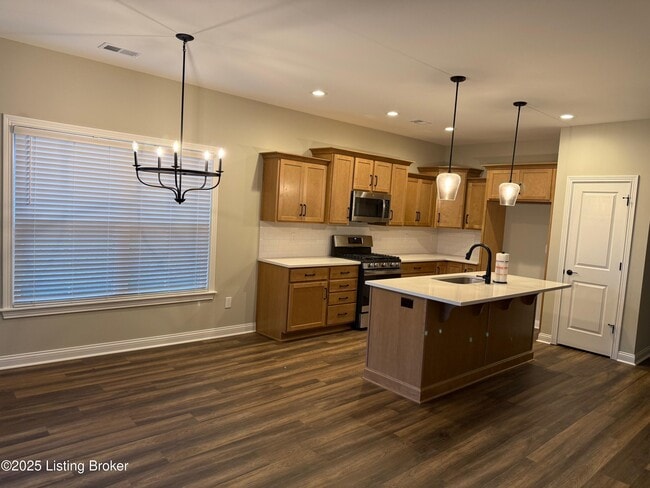 2805 Alder Wood Ln in La Grange, KY - Building Photo - Building Photo