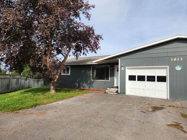 property at 1613 27th Ave