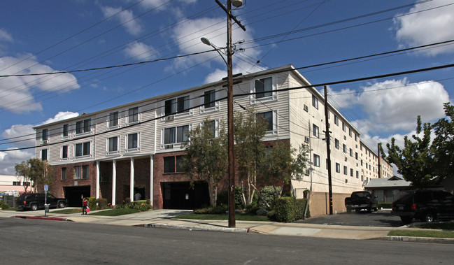 Ramona Senior Center in Bellflower, CA - Building Photo - Building Photo