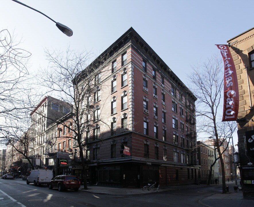 111 MacDougal St in New York, NY - Building Photo