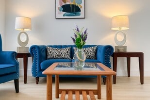 716 Cathedral Pl in St. Augustine, FL - Building Photo