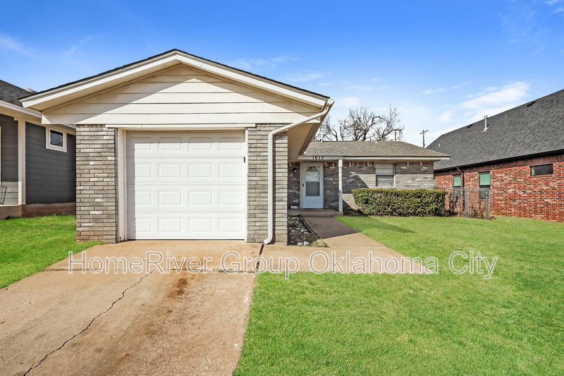 1613 NE 9th St in Oklahoma City, OK - Building Photo