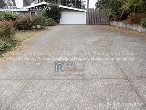 3885 SW 102nd Ave in Beaverton, OR - Building Photo - Building Photo