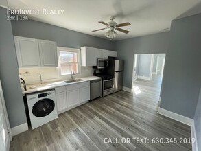 1729 N Whipple St in Chicago, IL - Building Photo - Building Photo