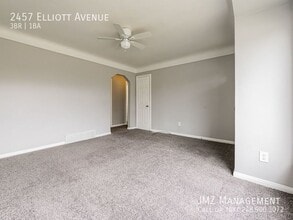 2457 Elliott Ave in Lincoln Park, MI - Building Photo - Building Photo
