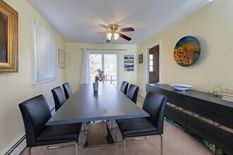 88 Woodland Dr in Portsmouth, RI - Building Photo - Building Photo