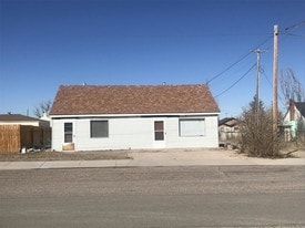413 W 5th St in Pine Bluffs, WY - Building Photo