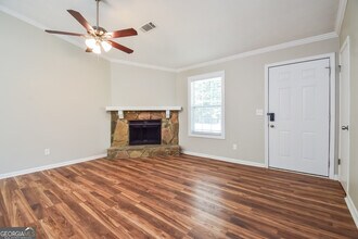 1006 Timbervale Ln in Lithonia, GA - Building Photo - Building Photo