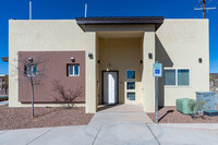 Mountain View Estates in El Paso, TX - Foto de edificio - Building Photo