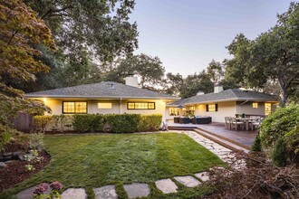 76 Melanie Ln in Atherton, CA - Building Photo - Building Photo