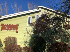 4073 SE Gladstone St in Portland, OR - Building Photo - Building Photo