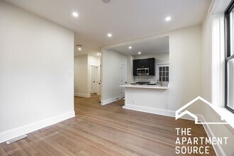 4638 N Hamilton Ave, Unit 1F in Chicago, IL - Building Photo - Building Photo