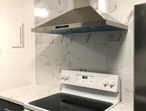 5702 Tucson Dr in San Jose, CA - Building Photo - Building Photo