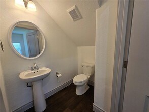 2105 Tiger Trail, Unit 701 in Round Rock, TX - Building Photo - Building Photo