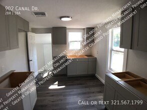 902 Canal Dr in Cocoa, FL - Building Photo - Building Photo