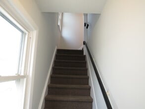 11 Louis St, Unit 2nd Floor in Lodi, NJ - Foto de edificio - Building Photo