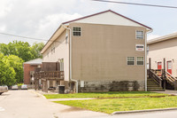 Home Rentals in Carbondale, IL - Foto de edificio - Building Photo