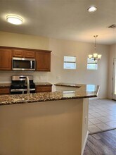7516 Lazy Creek Dr, Unit A in Austin, TX - Building Photo - Building Photo