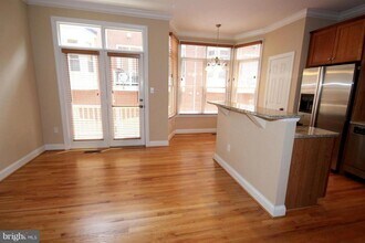 1119 N Kirkwood Rd in Arlington, VA - Building Photo - Building Photo