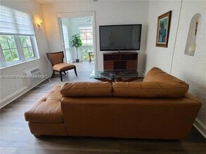 43 Sidonia Ave in Coral Gables, FL - Building Photo - Building Photo