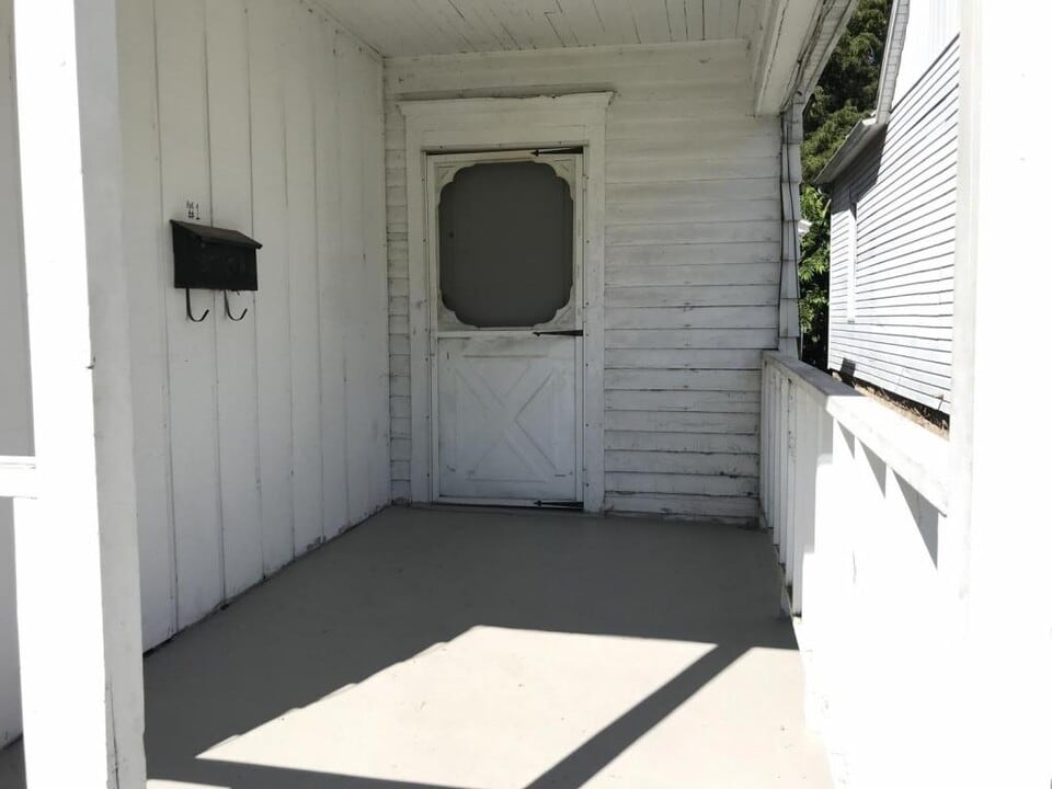 49 S 19th St in Terre Haute, IN - Building Photo