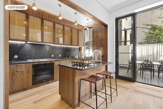 257 West 4th Street in New York, NY - Building Photo - Building Photo