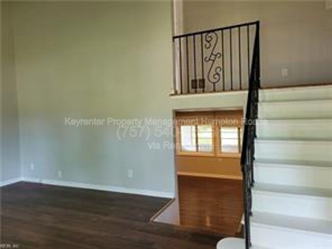 1289 River Oaks Dr in Norfolk, VA - Building Photo - Building Photo