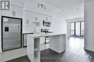 9191 Yonge St in Richmond Hill, ON - Building Photo - Building Photo