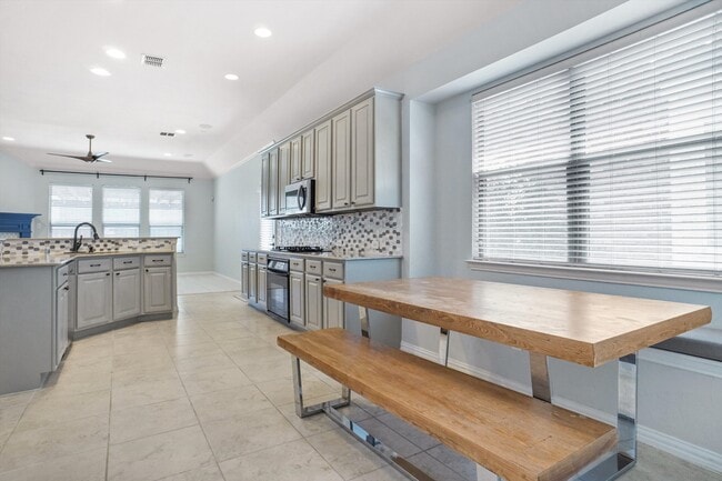 5920 Pedernales Ridge in North Richland Hills, TX - Building Photo - Building Photo