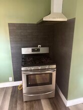 376 Silver St in Akron, OH - Building Photo - Building Photo