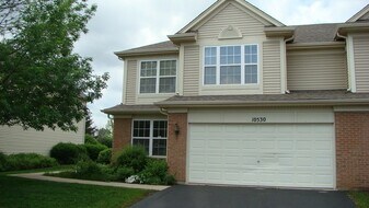 10530 Wakefield Ln in Huntley, IL - Building Photo