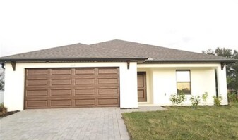 1333 NW 13th Pl in Cape Coral, FL - Building Photo