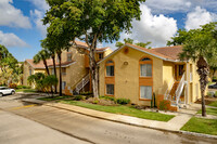 Napoli Gardens in Coral Springs, FL - Foto de edificio - Primary Photo