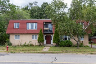 2718 Birch St in Eau Claire, WI - Building Photo