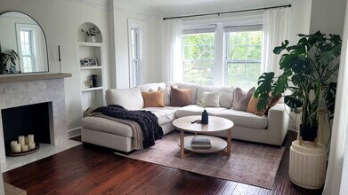 7910 Karlov Ave in Skokie, IL - Building Photo - Building Photo