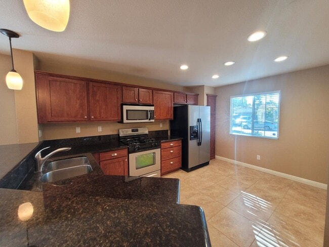 4386 Monhegan Way in Mather, CA - Building Photo - Building Photo