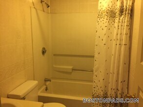 1440 Tremont St, Unit C4 in Boston, MA - Building Photo - Building Photo