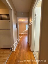 227 Uteg St in Crystal Lake, IL - Building Photo - Building Photo