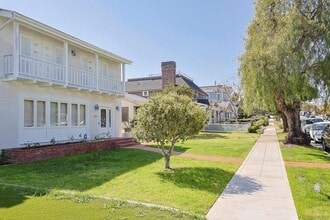 237 E Ave in Coronado, CA - Building Photo - Building Photo