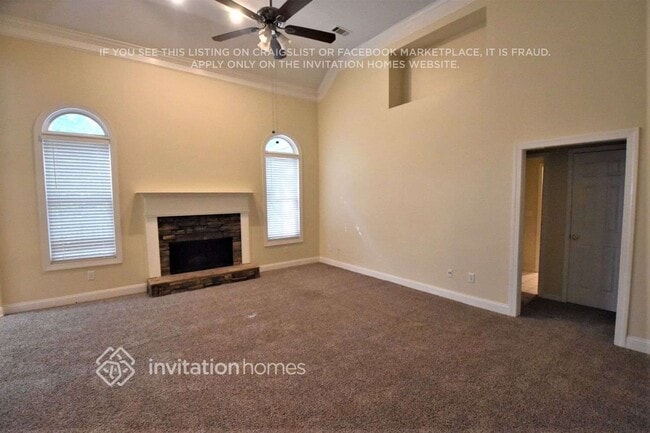 684 Marion Beavers Rd in Sharpsburg, GA - Foto de edificio - Building Photo