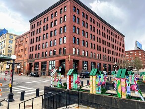 289 5th St E, Unit 412 in St. Paul, MN - Building Photo - Building Photo