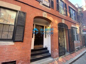 16 Cedar Lane Way, Unit 1 in Boston, MA - Building Photo