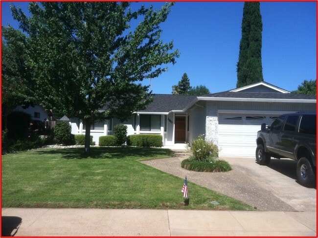 property at 2940 Naples St
