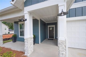 1323 Crescent Blvd in Auburn, AL - Building Photo - Building Photo