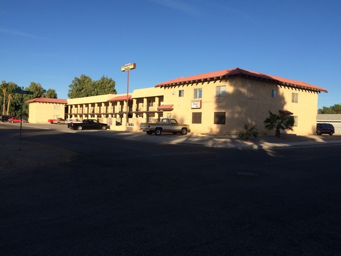 434 River Glen Dr in Bullhead City, AZ - Building Photo