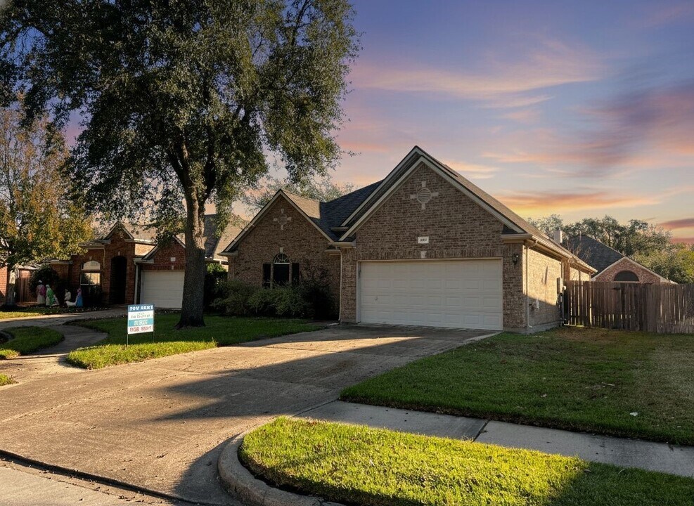 9014 Pheasant Trace Ct in Houston, TX - Foto de edificio