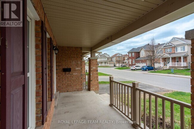 3034 Freshwater Way in Ottawa, ON - Building Photo - Building Photo