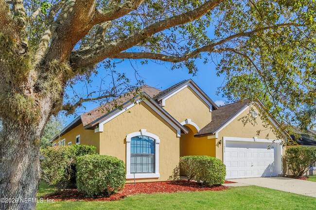 1093 Maple Ln in Orange Park, FL - Building Photo - Building Photo