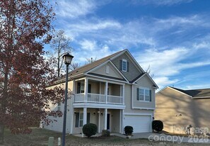 3317 Mortemer Ln in Charlotte, NC - Building Photo