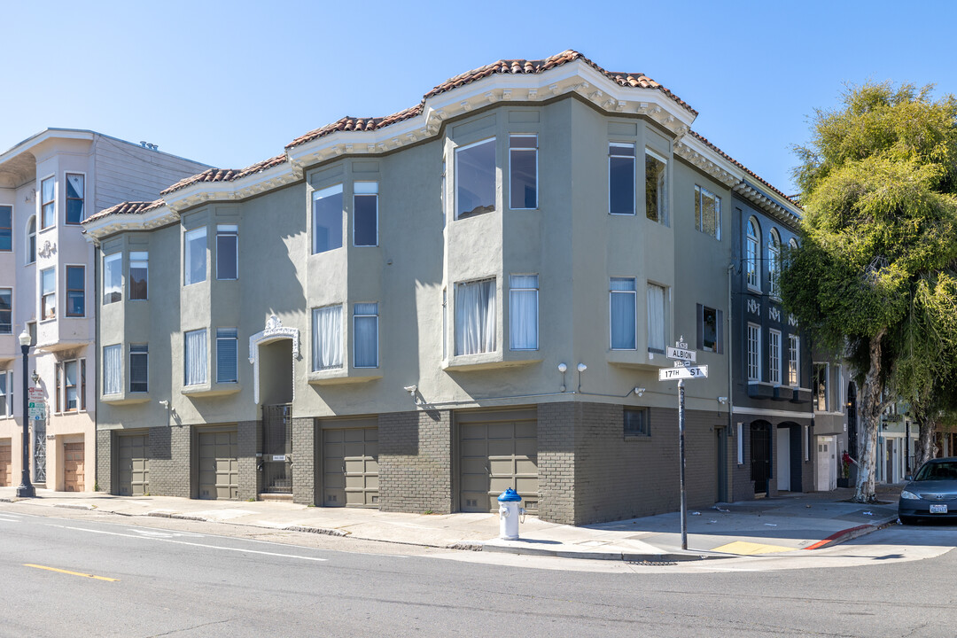 3444 17th St in San Francisco, CA - Building Photo